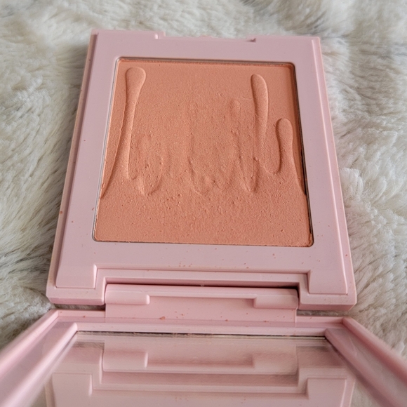 Kitten Baby Pressed Powder Blush - Kylie Cosmetics - Picture 7 of 11